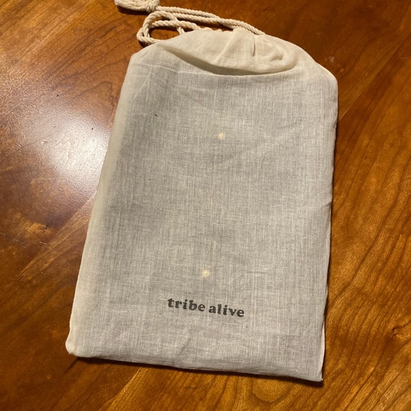 Tribe Alive Leather Pouch Wallet - Picture 5 of 8